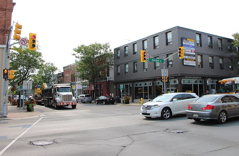 Photo showing the "4 corners" at Whitby - the intersection between Brock and Dundas